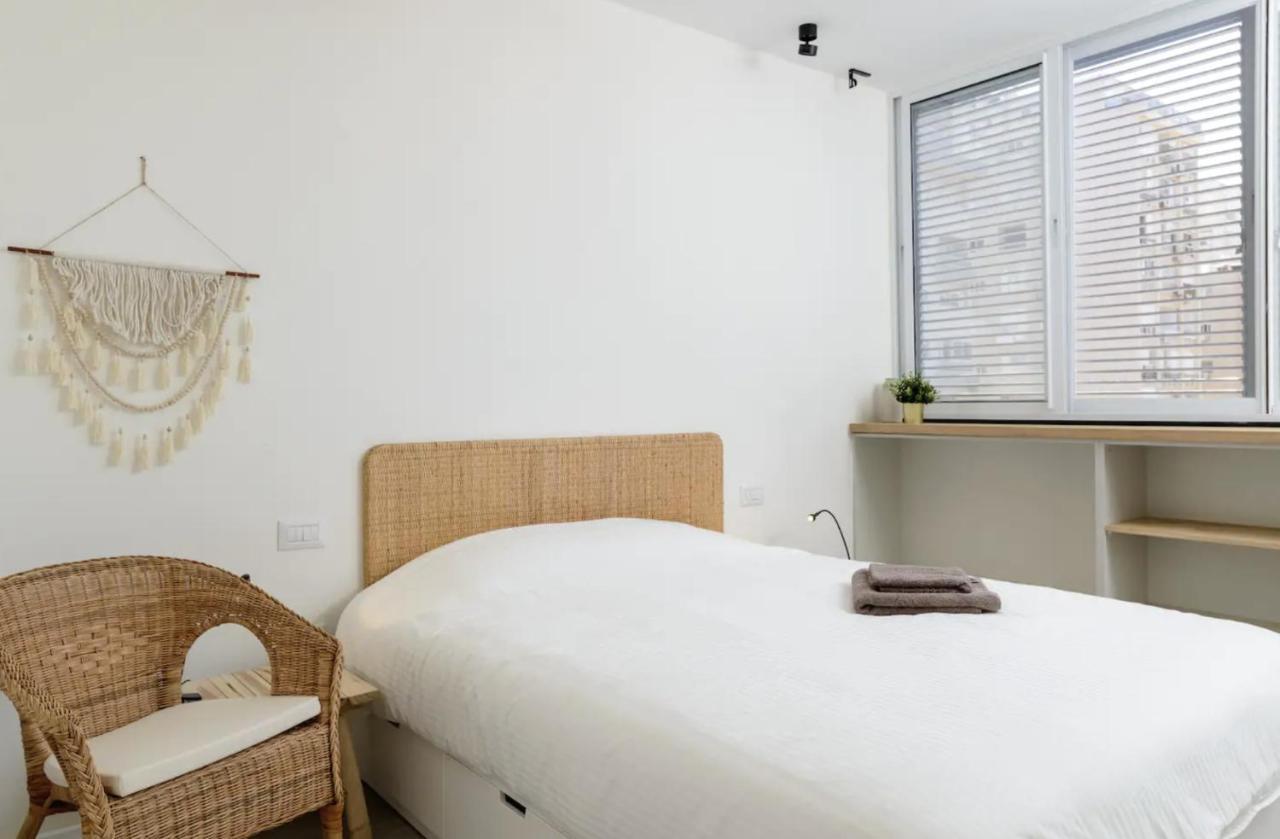 Stylish & Spacious 3 Bedroom Apartment By The Sea Netanya Exterior foto